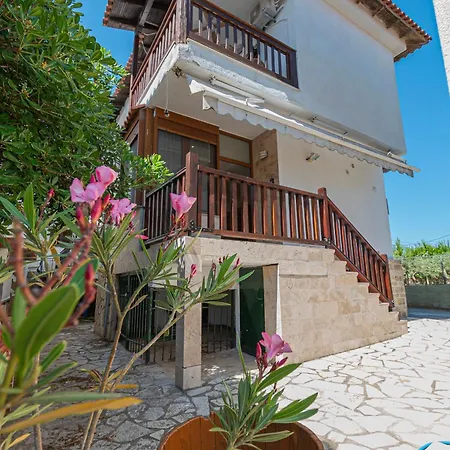 Maisonette Ferienhaus Áfitos