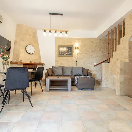 Semesterbostad Maisonette