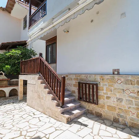 Maisonette * Áfitos